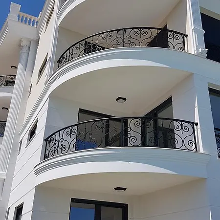 Morning Star Deluxe Apartament *